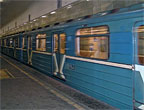 Вагоны типа 81-714 на станции "Партизанская"