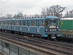 Состав из вагонов типа 81-717.5М/81-714.5М близ станции "Лесная"