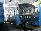 Вагон типа 81-717.5 № 10327, депо "Дарница", Киев