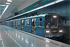 Состав из вагонов типа 81-717.4/81-714.4 на станции "Сердика"