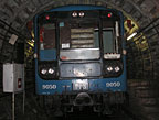 Вагон типа 81-717 № 9050 в туннеле