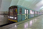 Вагон типа 81-717 № 9226 с жёлтыми панелями, "Тимирязевская"